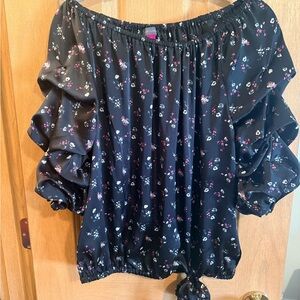 Vince Camuto Black Floral Off-Shoulder Blouse